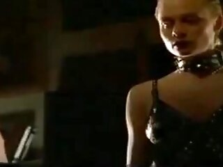 Die Heilige Hure Domina Scene