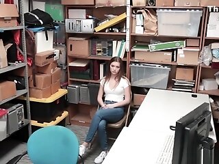 Summer Brooks Gets Caught Shoplifting