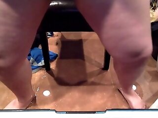 Fatty pisses and fingers herself